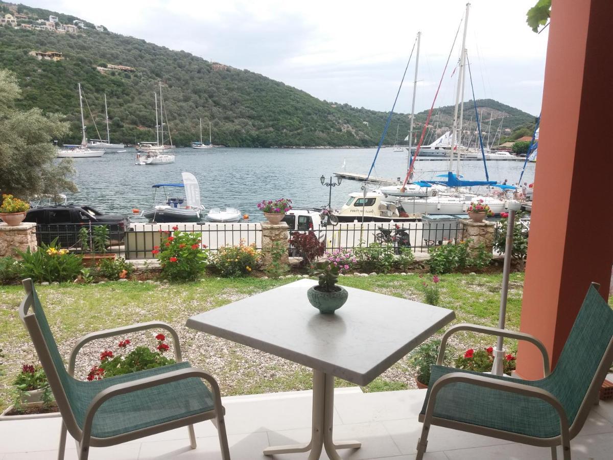 Aparthotel Asterida Sívota Esterno foto