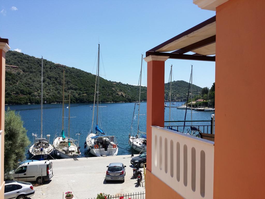 Aparthotel Asterida Sívota Esterno foto
