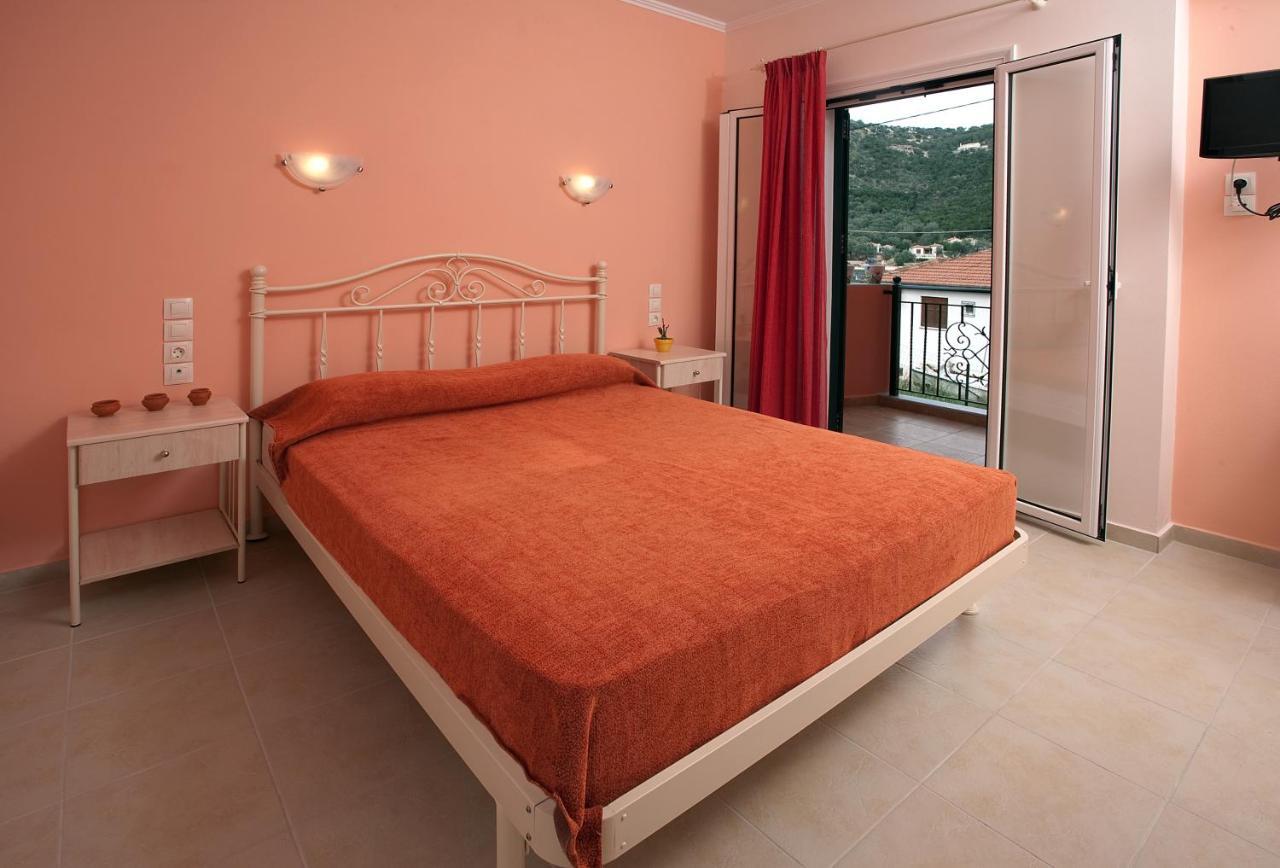 Aparthotel Asterida Sívota Esterno foto