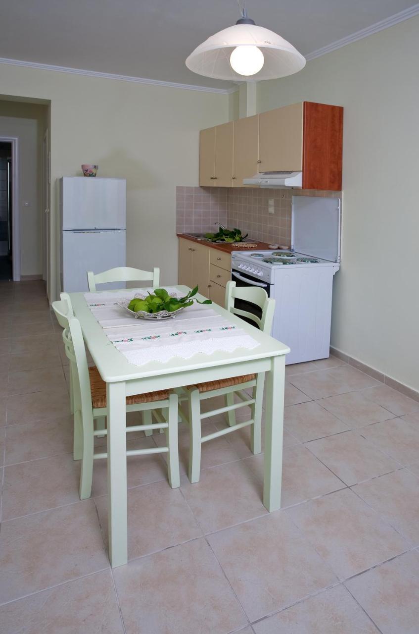 Aparthotel Asterida Sívota Esterno foto